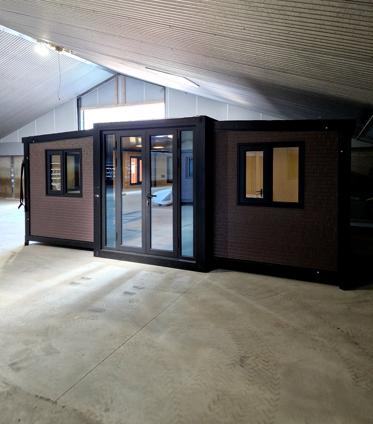 Buitenzijde van Model Duo prefab woonunit van Wonen in 1 Dag