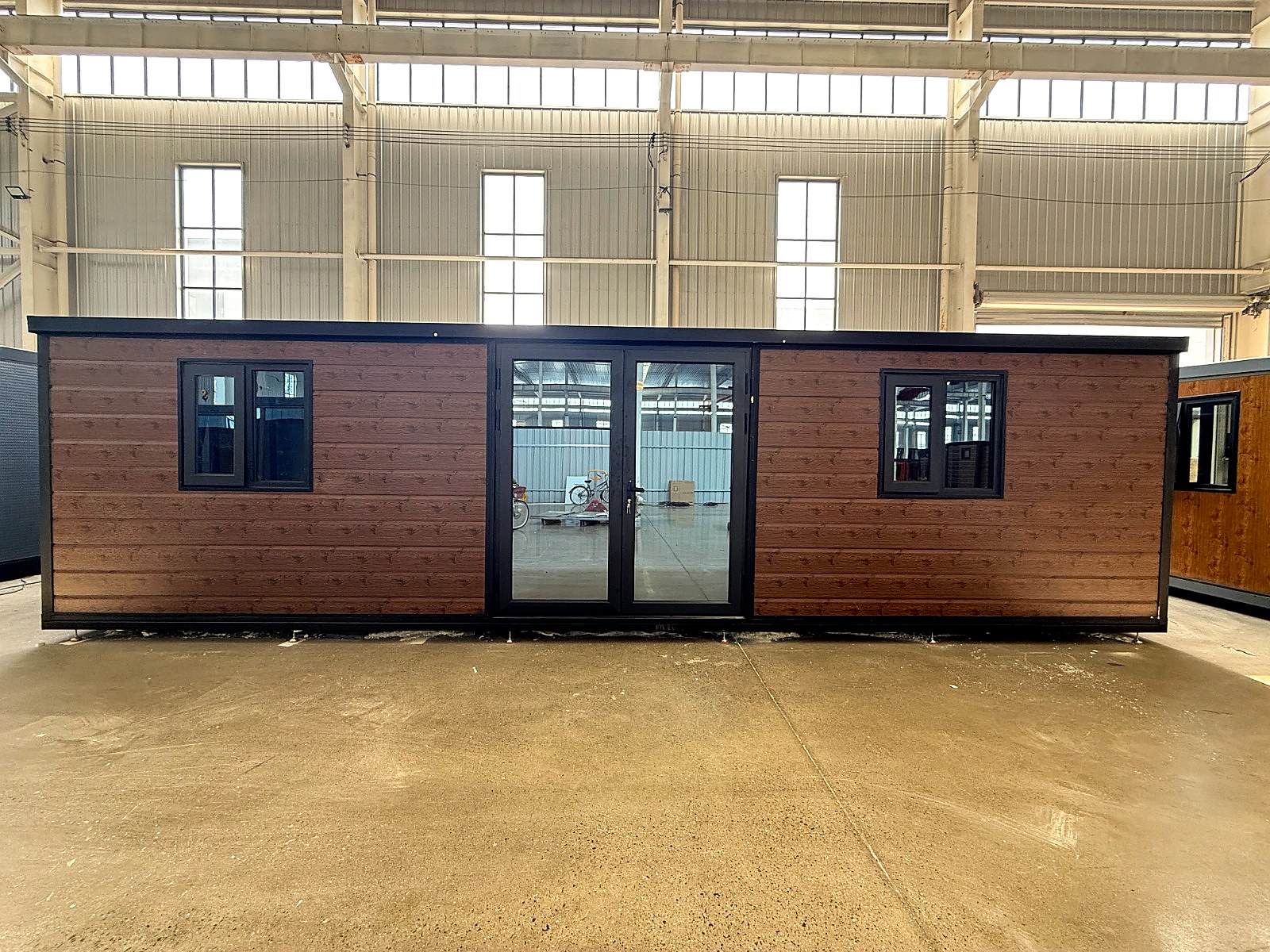 Buitenzijde van Model Trio prefab woonunit van Wonen in 1 Dag